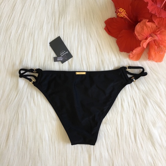 Keyhole Halter Bikini - Picture 4 of 7